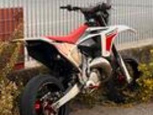 FANTIC XE 125 MOTARD