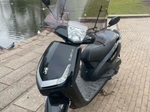PEUGEOT VIVACITY SNOR 50CC 2017 — SCOOTERS | PEUGEOT — MARKTPLAATS