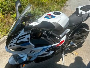 BMW S1000RR PACK M – JANTES CARBONE – 2074 KM EVOLUTIF – ÉTAT NEUF
