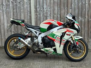 HONDA CBR1000RR FIREBLADE 999 CC