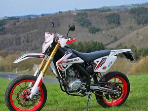 RIEJU MARATHON 125 PRO SUPERMOTO 125 CCM