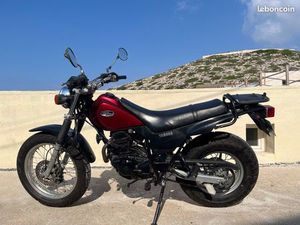 YAMAHA TW 125