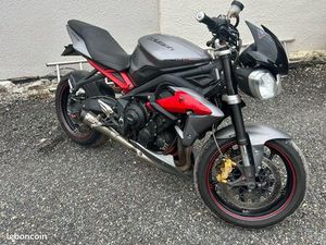 STREET TRIPLE 675 R