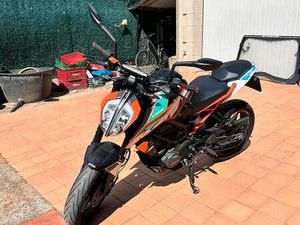 ② KTM DUKE 125 2017