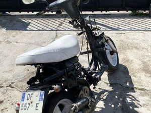 MBK BOOSTER 2010 SERRÉ