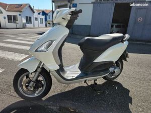 SCOOTER PIAGGIO 50 CM