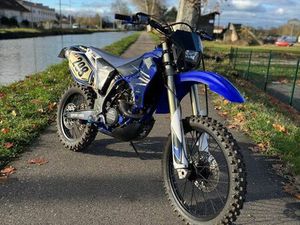 YAMAHA 250 WRF – 2007 – TRÈS BON ÉTAT CT À JOUR