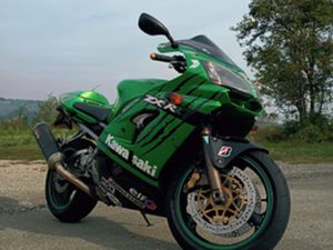 KAWASAKI NINJA ZX9R 2003