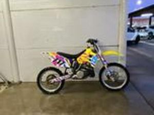 SUZUKI RM 250