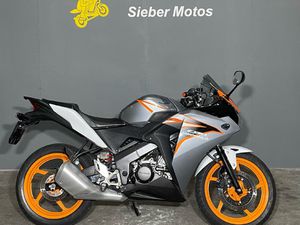 CBR125R