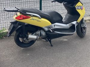 YAMAHA X-MAX →