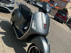 VESPA 300 GTS SUPER SPORT