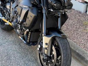 YAMAHA MT 10
