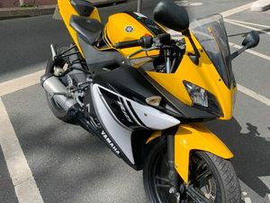 YAMAHA YZF R125