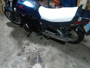 MOTO HONDA VT 500E