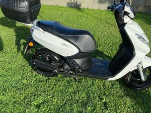 SCOOTER PEUGEOT KISBEE 50 CC