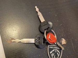 SCOOTER PEUGEOT KISBEE 50CM3