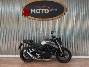 HONDA - CB 750 HORNET