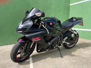 SUZUKI - GSXR