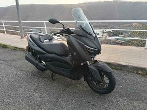 YAMAHA - XMAX300
