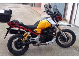 MOTO GUZZI V85TT E5 EVOCATIVE CON OHLINS