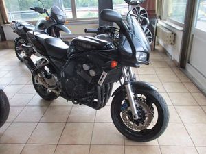 YAMAHA FAZER 600 VIELE TEILE NEU