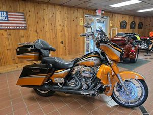 2011 HARLEY-DAVIDSON CVO™ STREET GLIDE®