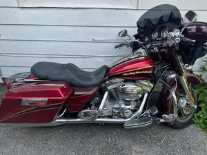 2005 HARLEY-DAVIDSON FLHCSE2