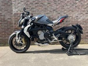 MV AGUSTA DRAGSTER 800 BJ 2015 +- 10925 KM ALS NIEUW — MOTOREN | MV AGUSTA — MARKTPLAATS