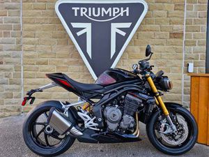 NEW TRIUMPH SPEED TRIPLE 1200 RS FOR SALE IN SHIPLEY
