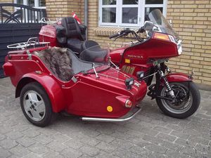 HONDA GL MED SIDEVOGN.