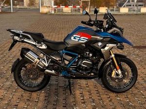 ② BMW R1200GS