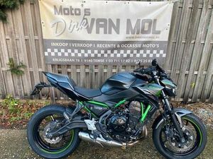 ② KAWASAKI Z 650 ABS BJ 2023 ZEER GOEDE STAAT + OPTIES