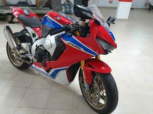 HONDA - CBR 1000 RR SP2