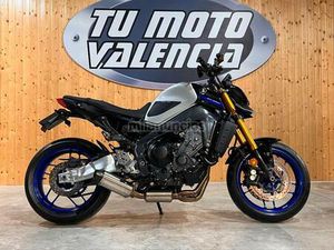 YAMAHA - MT 09