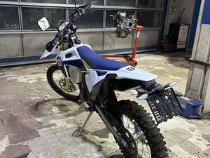 HUSQVARNA FE 501 ENDURO WEIß