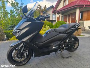 YAMAHA TMAX