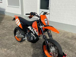 KTM SMC 690