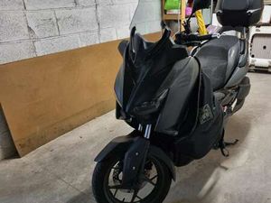YAMAHA X-MAX 300 NERO