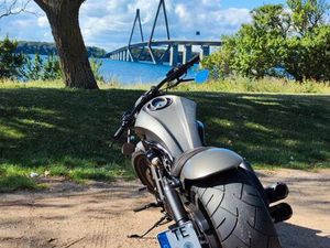 HARLEY DAVIDSON V-ROD THUNDERBIKE CUSTOM