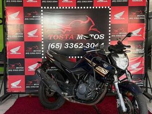 YAMAHA FAZER 250 LE BLACK EDITION