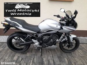 YAMAHA FZ6