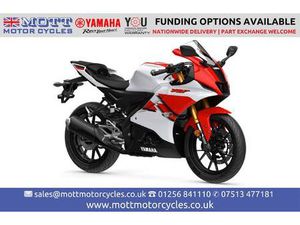 YAMAHA YZF-R125 125 CC
