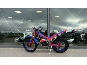 VENDO BETAMOTOR EVO 300 2T FACTORY (2025) USATA A ZANE' (CODICE 9885583) - MOTO.IT