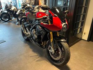 TRIUMPH SPEED TRIPLE 1200 RR