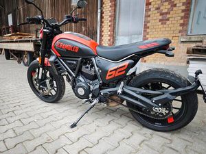 DUCATI SCRAMBLER FULL THROTTLE / BJ 2023 / 3TKM / 1.HAND / TOP !