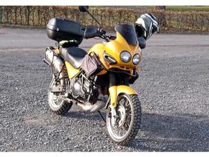 TRIUMPH TIGER 885I BJ 99, HU 02/27