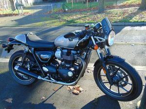 TRIUMPH STREET CUP 900 2017 LOW DRY WEATHER MILES IMMACULTE FSH MOT OK A2 RESTR