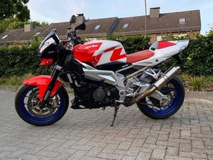 APRILIA TUONO 1000RR V2