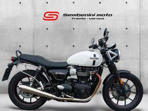 VENDO TRIUMPH STREET TWIN 900 (2017 - 18) USATA A VERONA (CODICE 9885545) - MOTO.IT